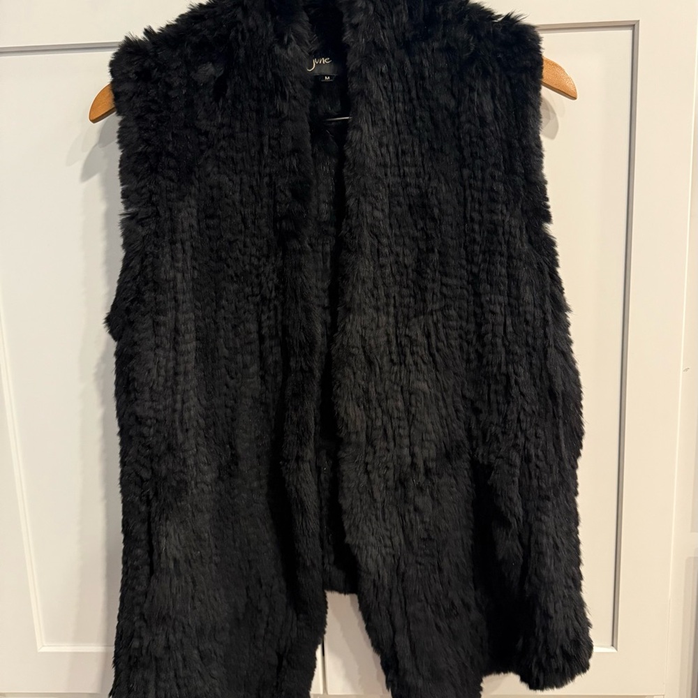 June size M Black Fur Vest